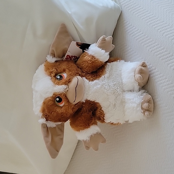 Gizmo Gremlin 9" Plush Animal - Picture 7 of 7